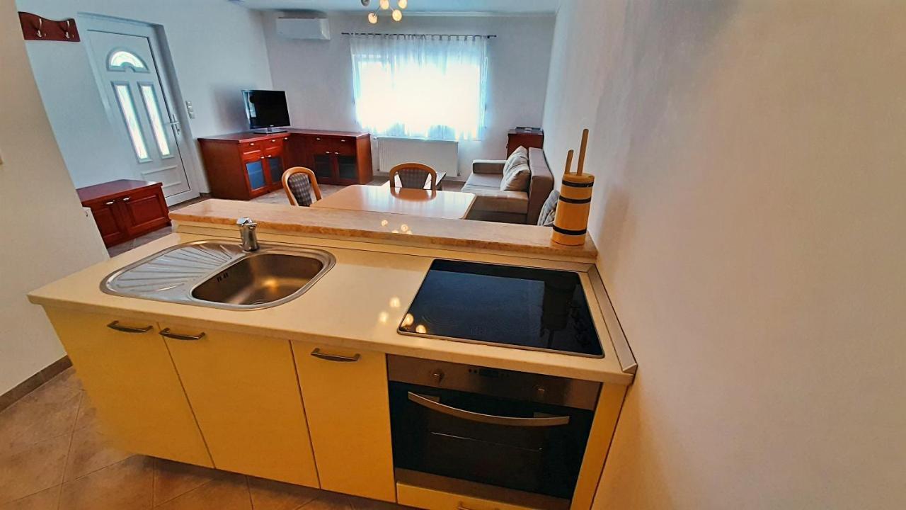 Apartments Stare Duce 6 Omis Exterior photo