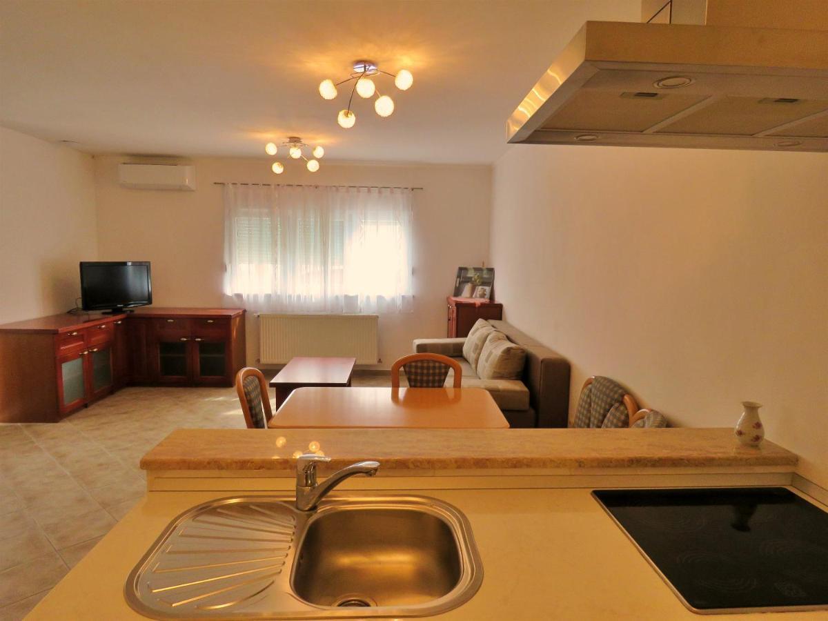 Apartments Stare Duce 6 Omis Exterior photo